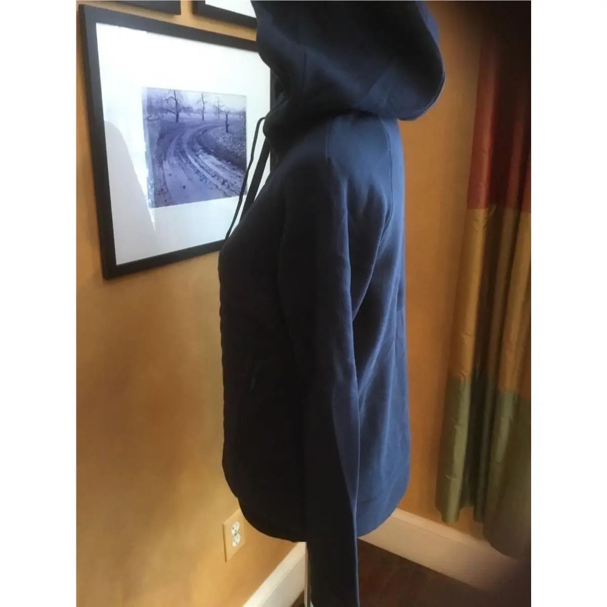 Lululemon clothing - Inkwell 10
