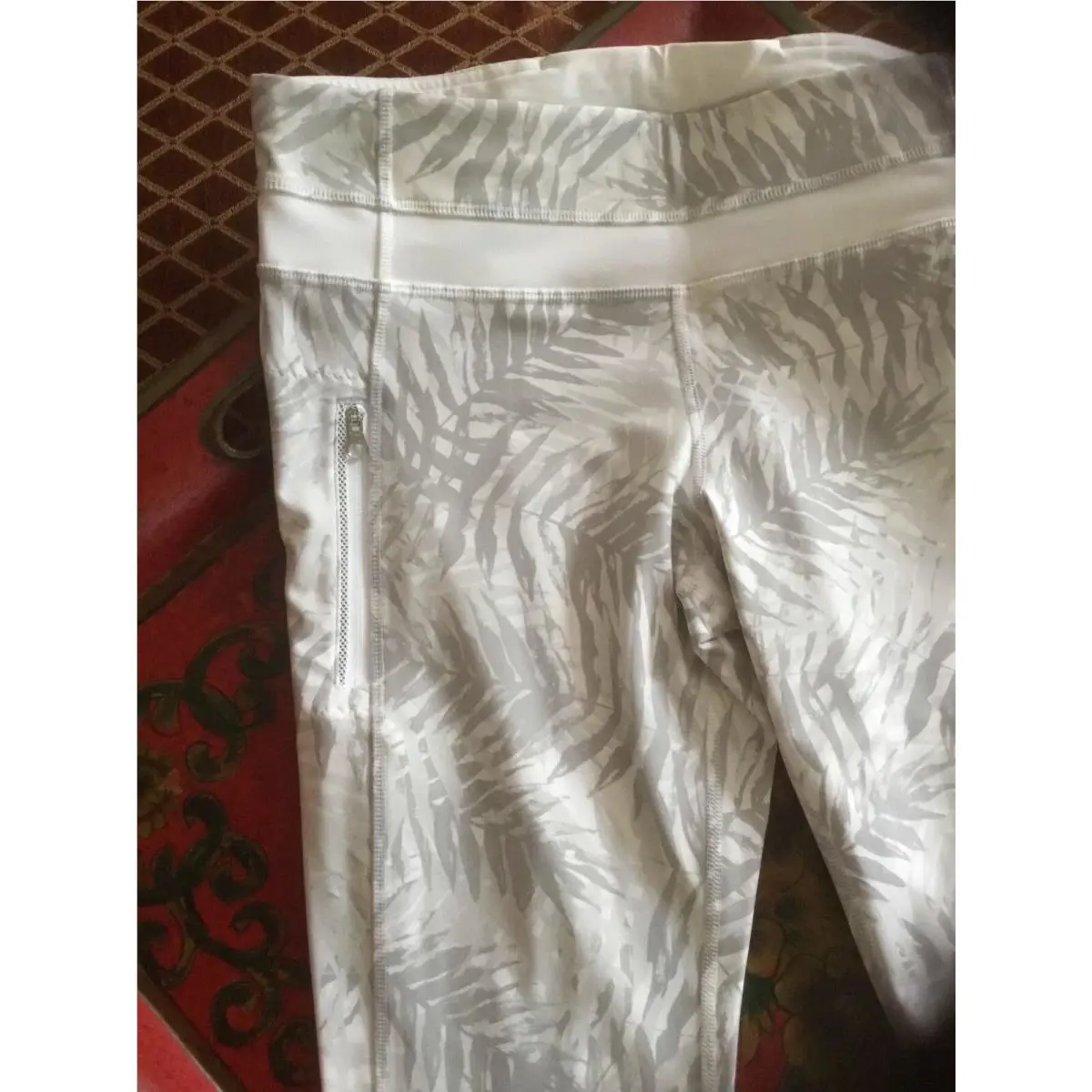 Lululemon clothing - white/gray (PCWN) 0