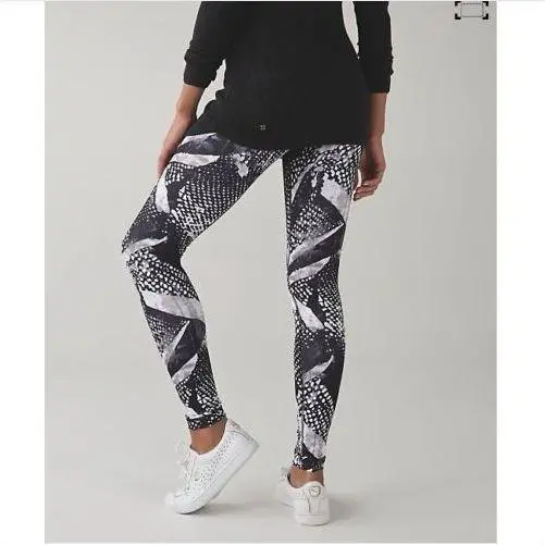 Lululemon clothing - White 10
