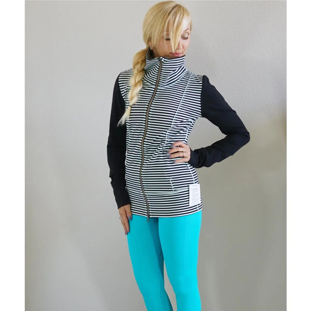 Lululemon clothing - Mint Moment Black 2