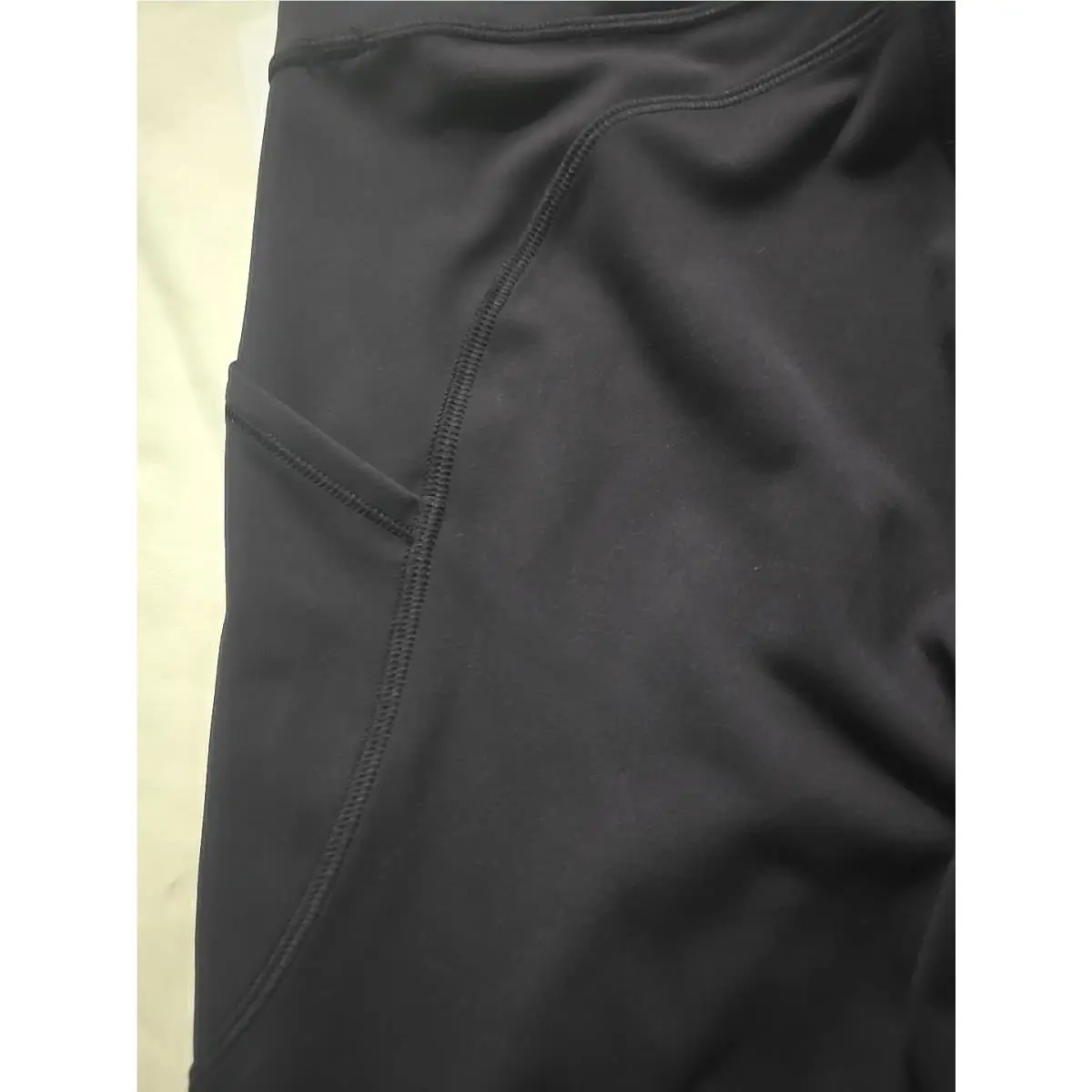 Lululemon clothing - Black 6
