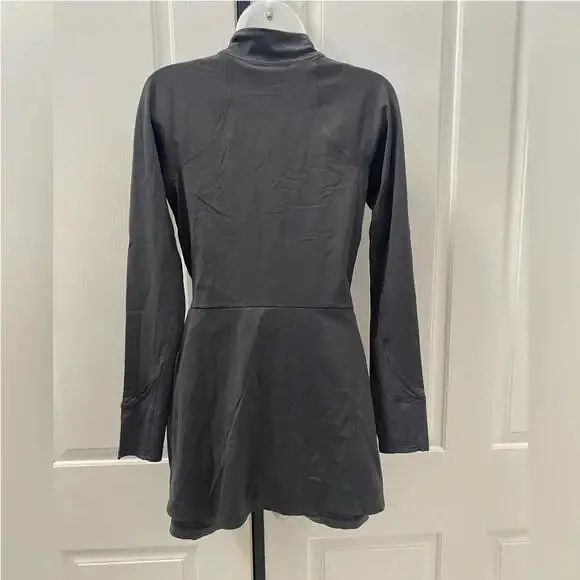 Lululemon clothing - Gray 2