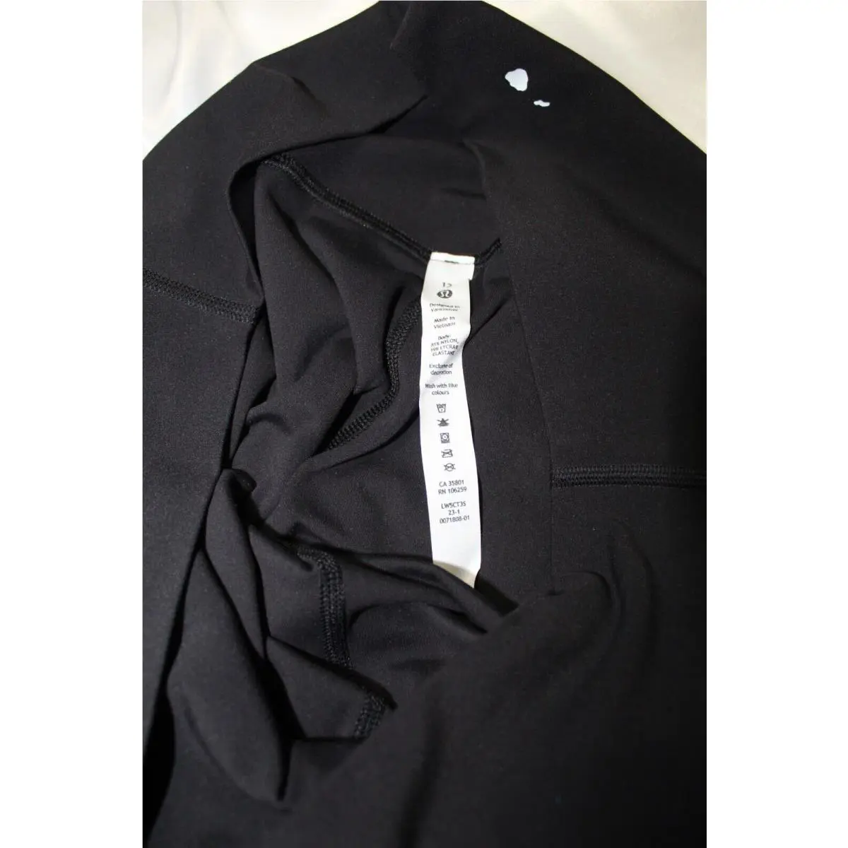 Lululemon clothing - Black 4
