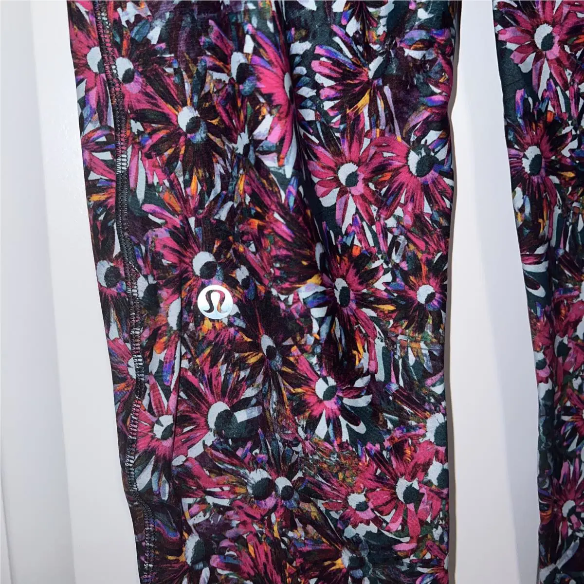 Lululemon clothing - Multicolor 4