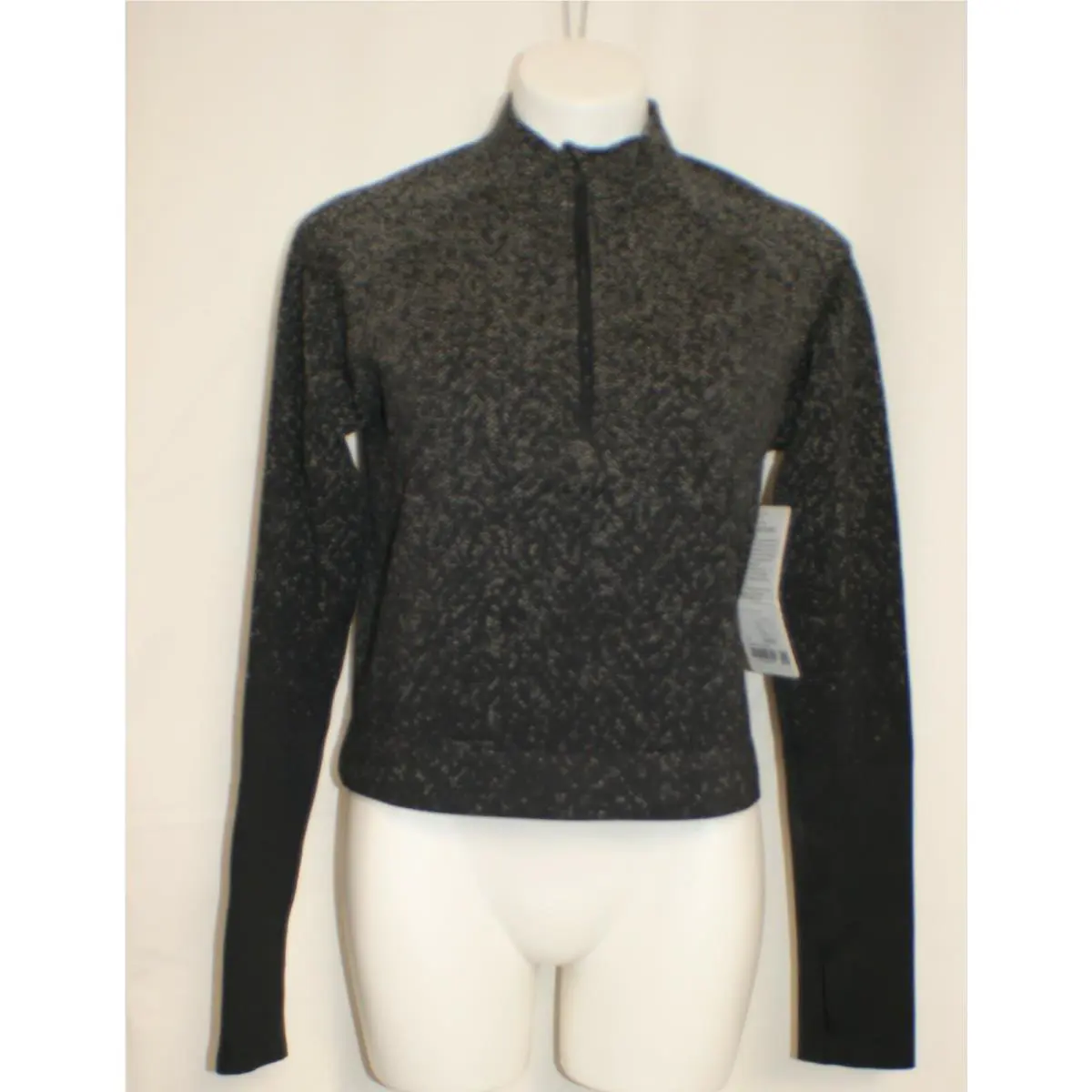 Lululemon clothing - Black & White 0