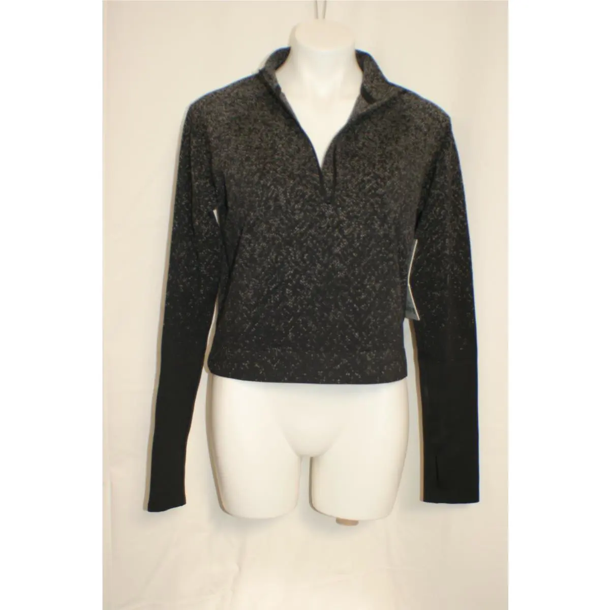 Lululemon clothing - Black & White 1