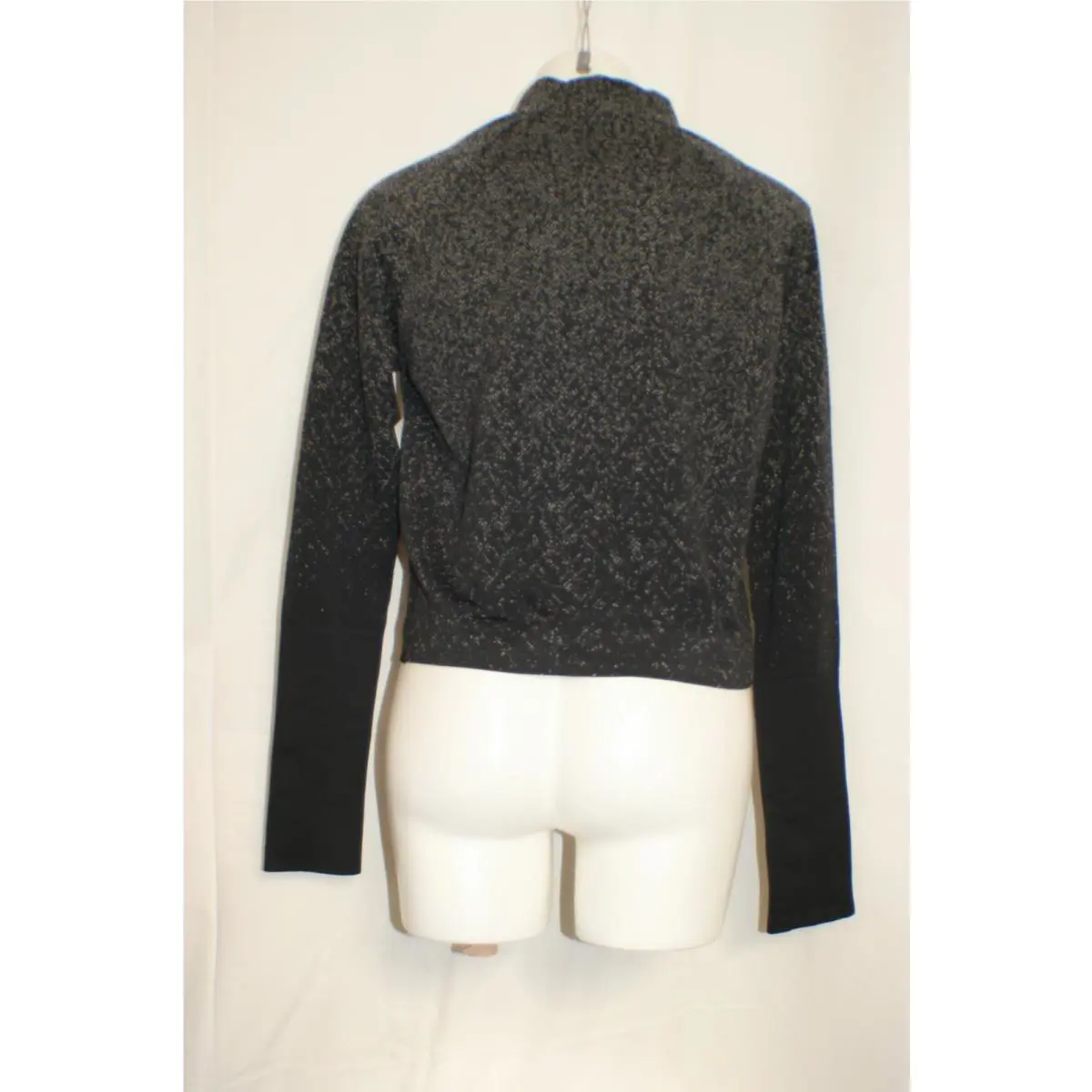 Lululemon clothing - Black & White 2