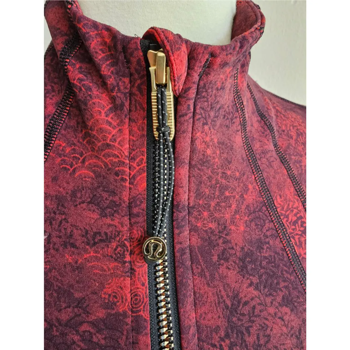Lululemon clothing - Dark Red 5