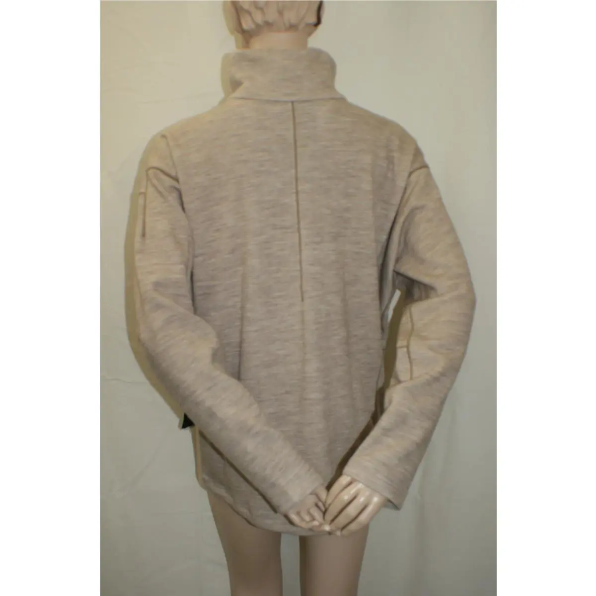 Lululemon clothing - LINM 4