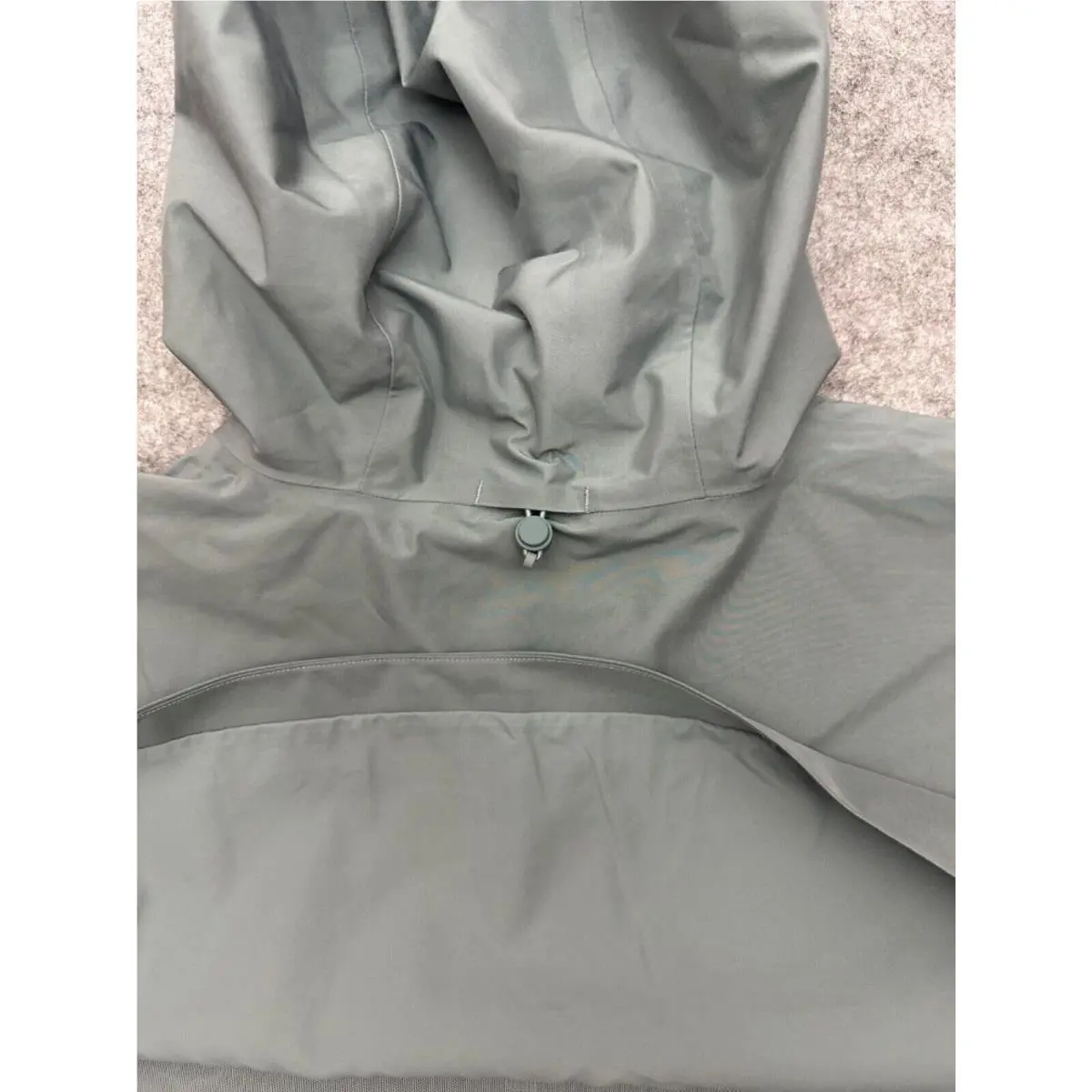 Lululemon clothing - Lululemon StretchSeal - StretchSeal - Gray 9