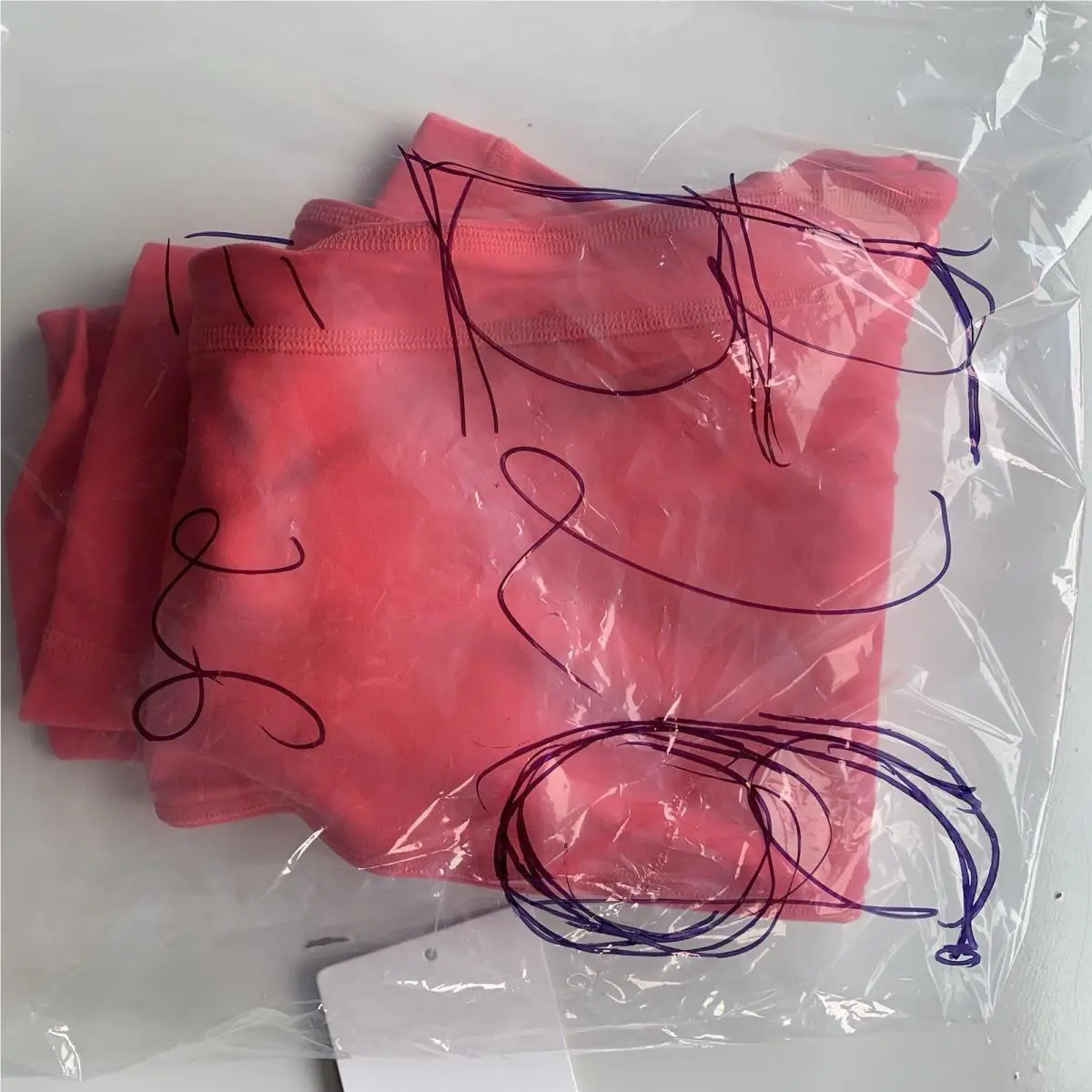 Lululemon clothing - 32781 - 32781 - Lipgloss 7