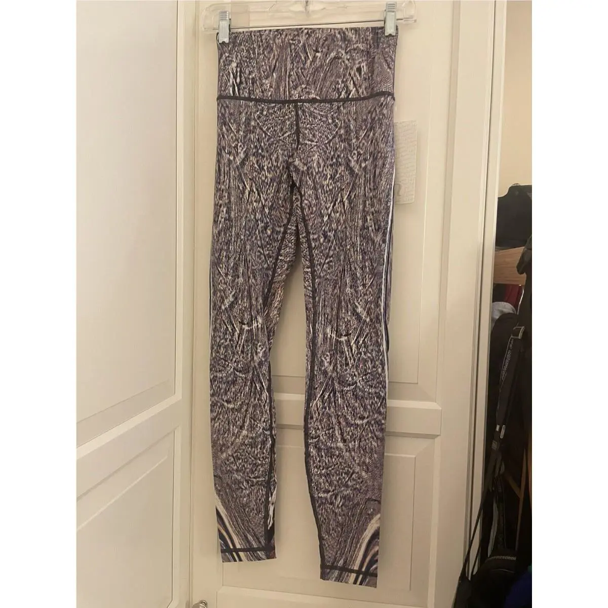 Lululemon clothing - Black 1