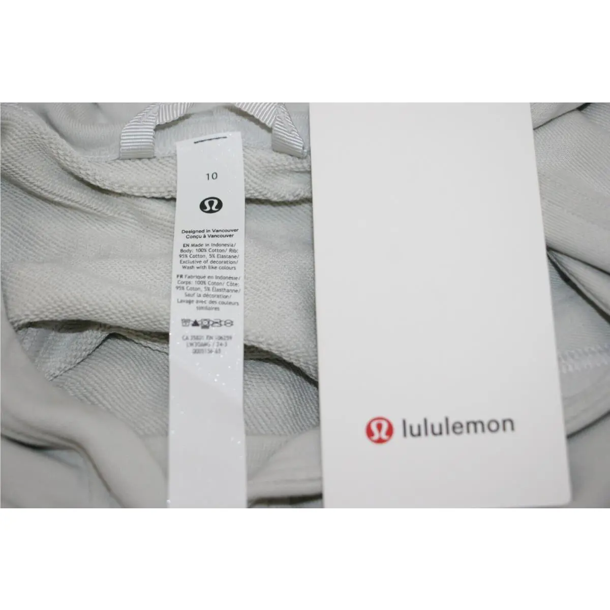 Lululemon clothing - Vapor 6
