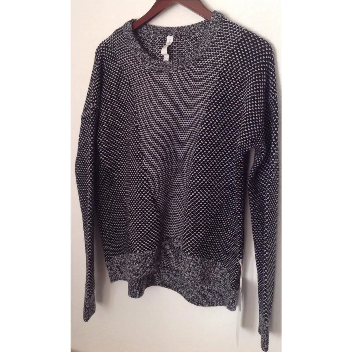 Lululemon clothing - Black/Gray 1