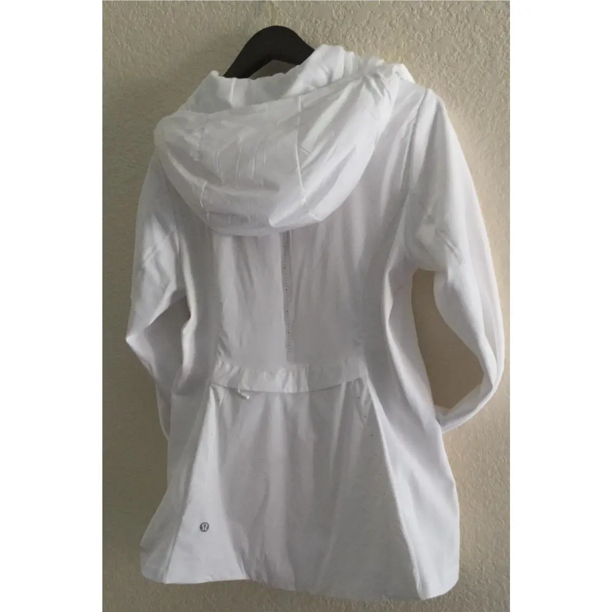 Lululemon clothing - White 4