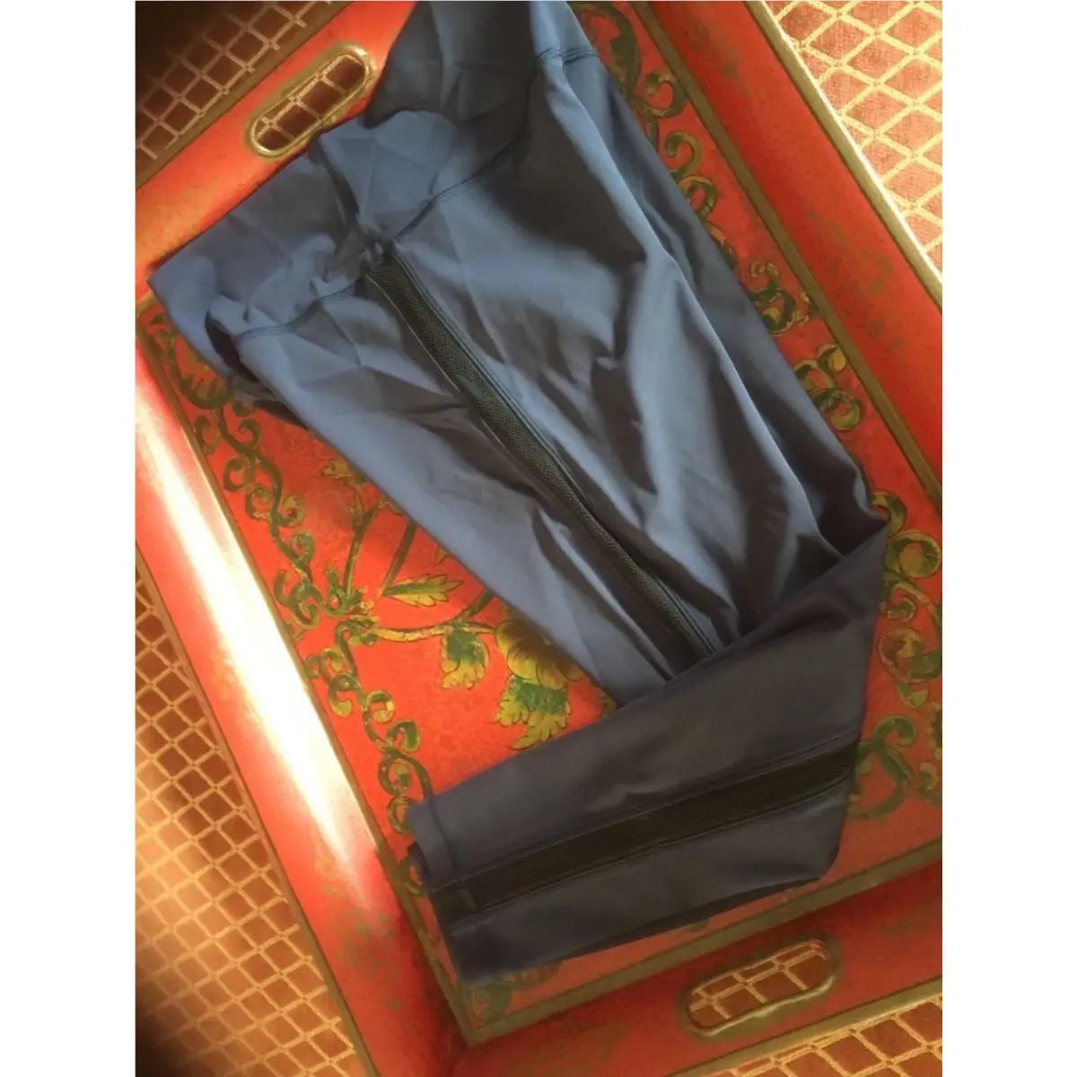 Lululemon clothing - Dark navy (DNVY) 2