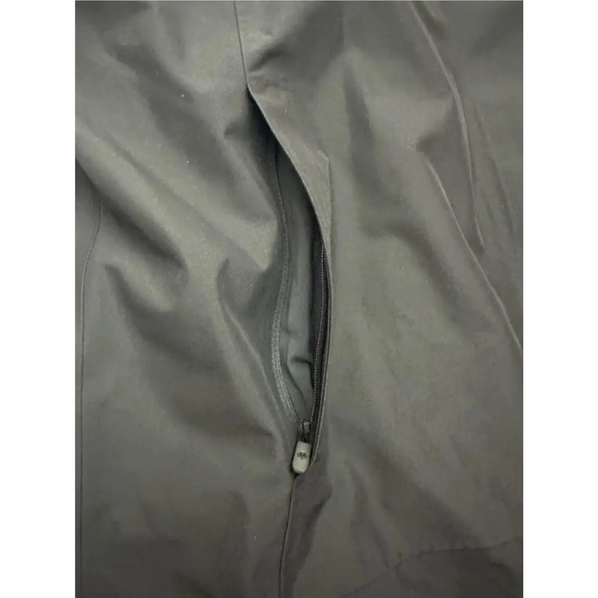 Lululemon clothing - Lululemon StretchSeal - StretchSeal - Black 4