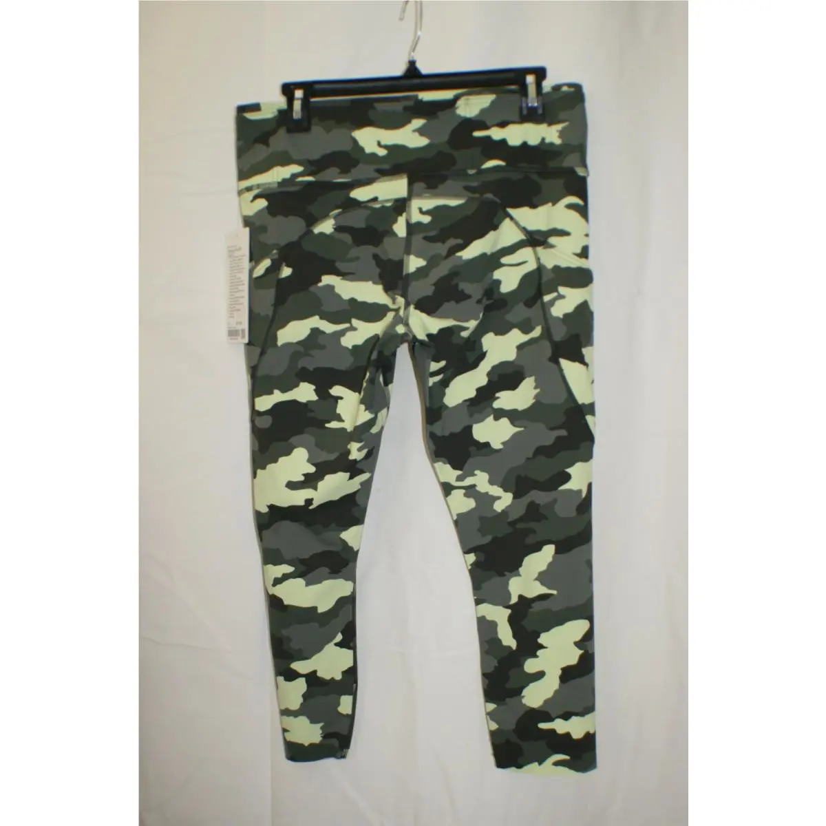 Lululemon clothing - Green 2