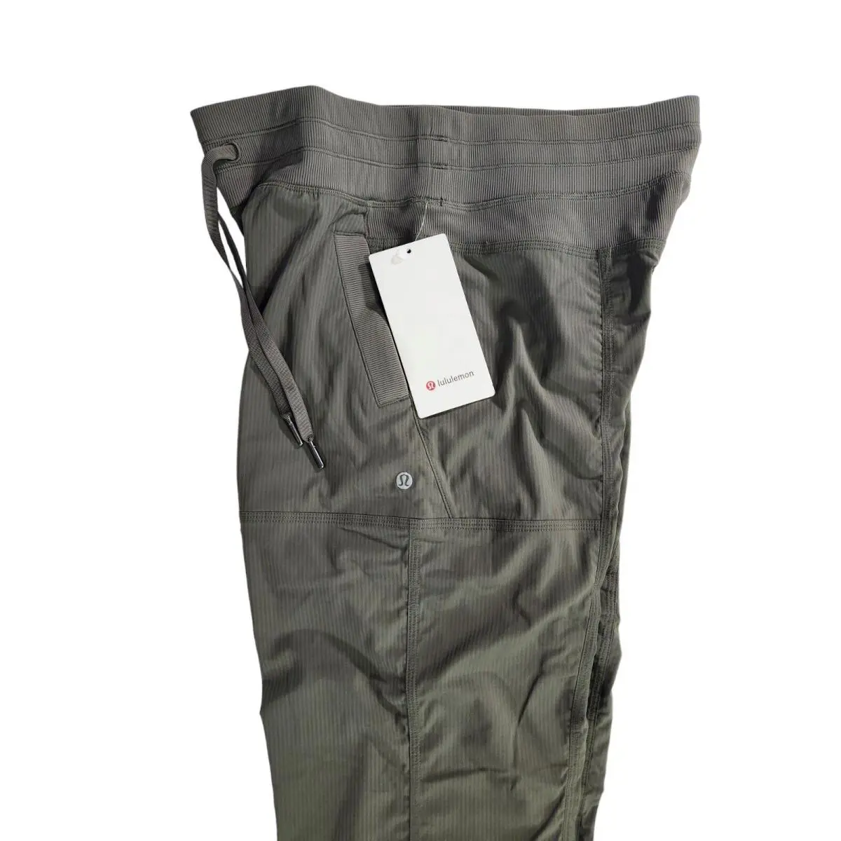 Lululemon clothing - Army Green 3