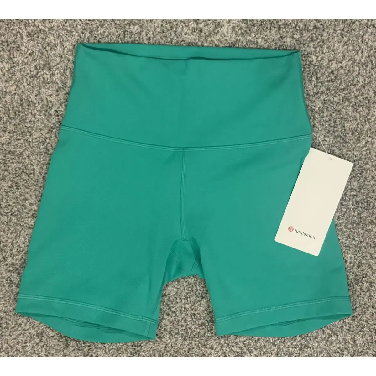 Lululemon clothing - Green 2