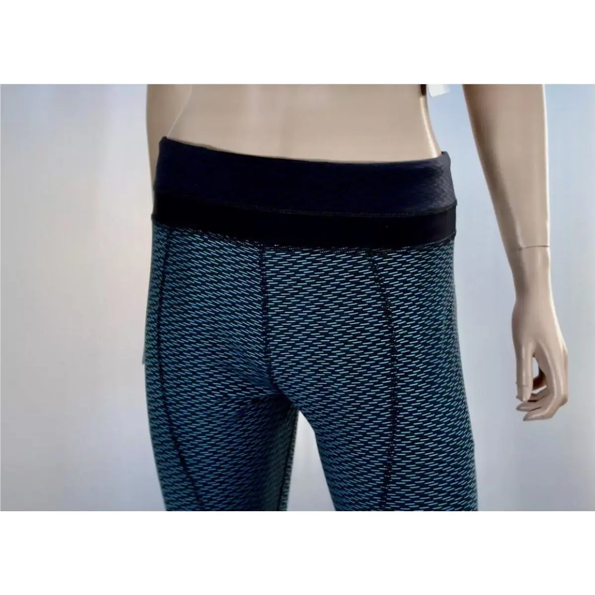 Lululemon clothing - Teal & Black 0
