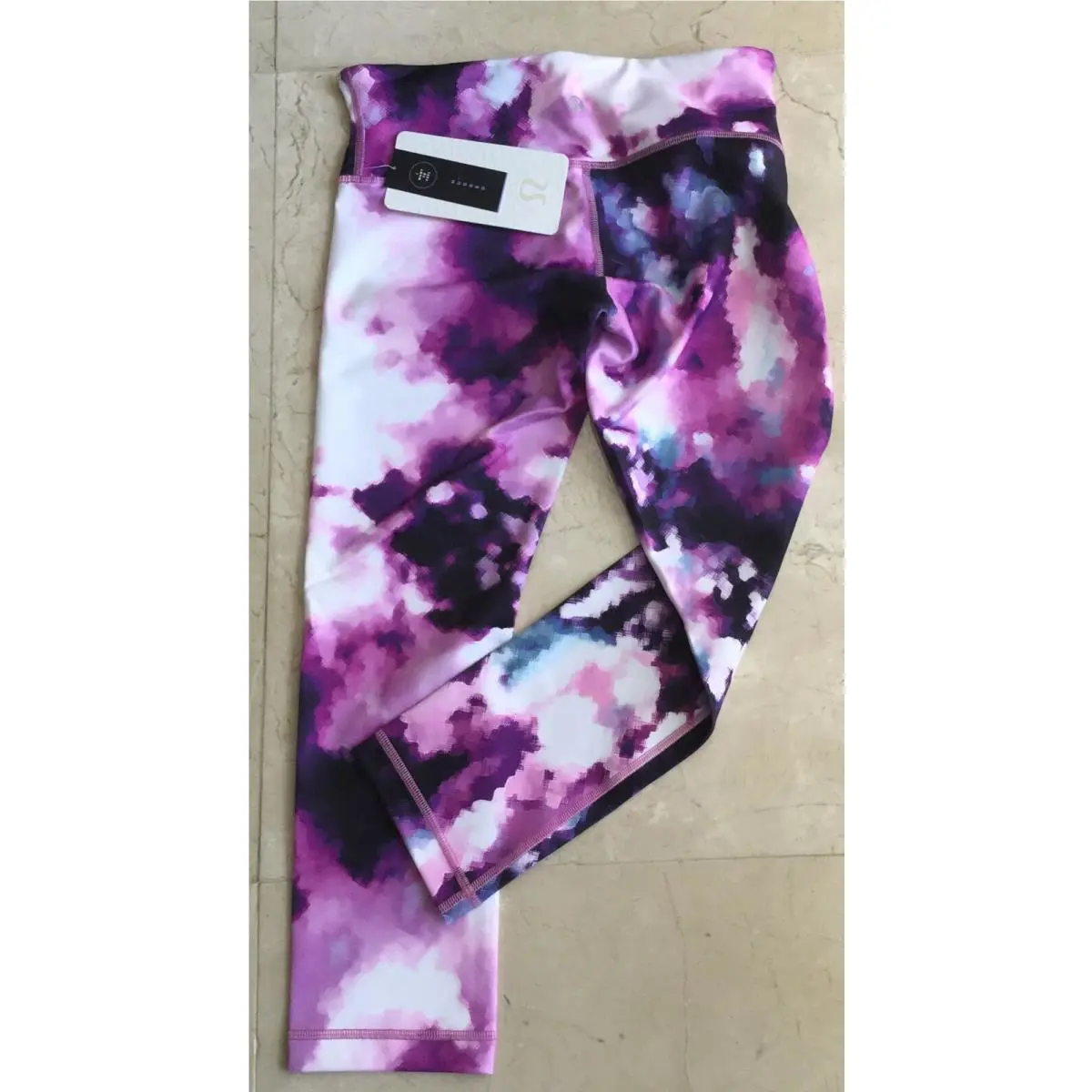 Lululemon clothing - Multi-Color 2