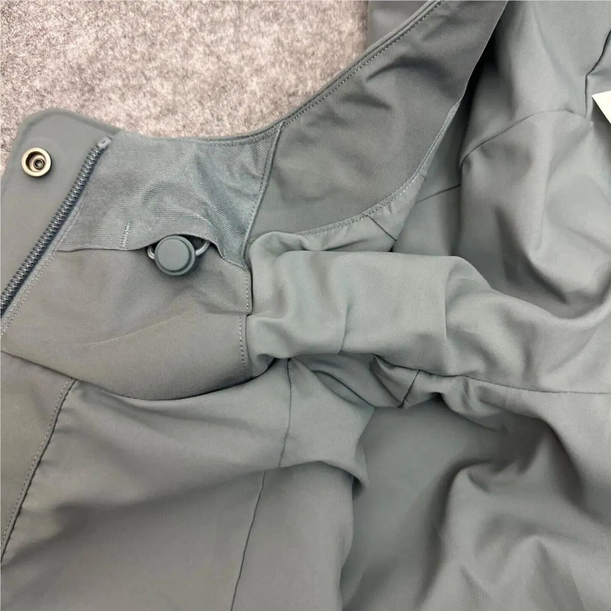 Lululemon clothing - Lululemon StretchSeal - StretchSeal - Gray 6