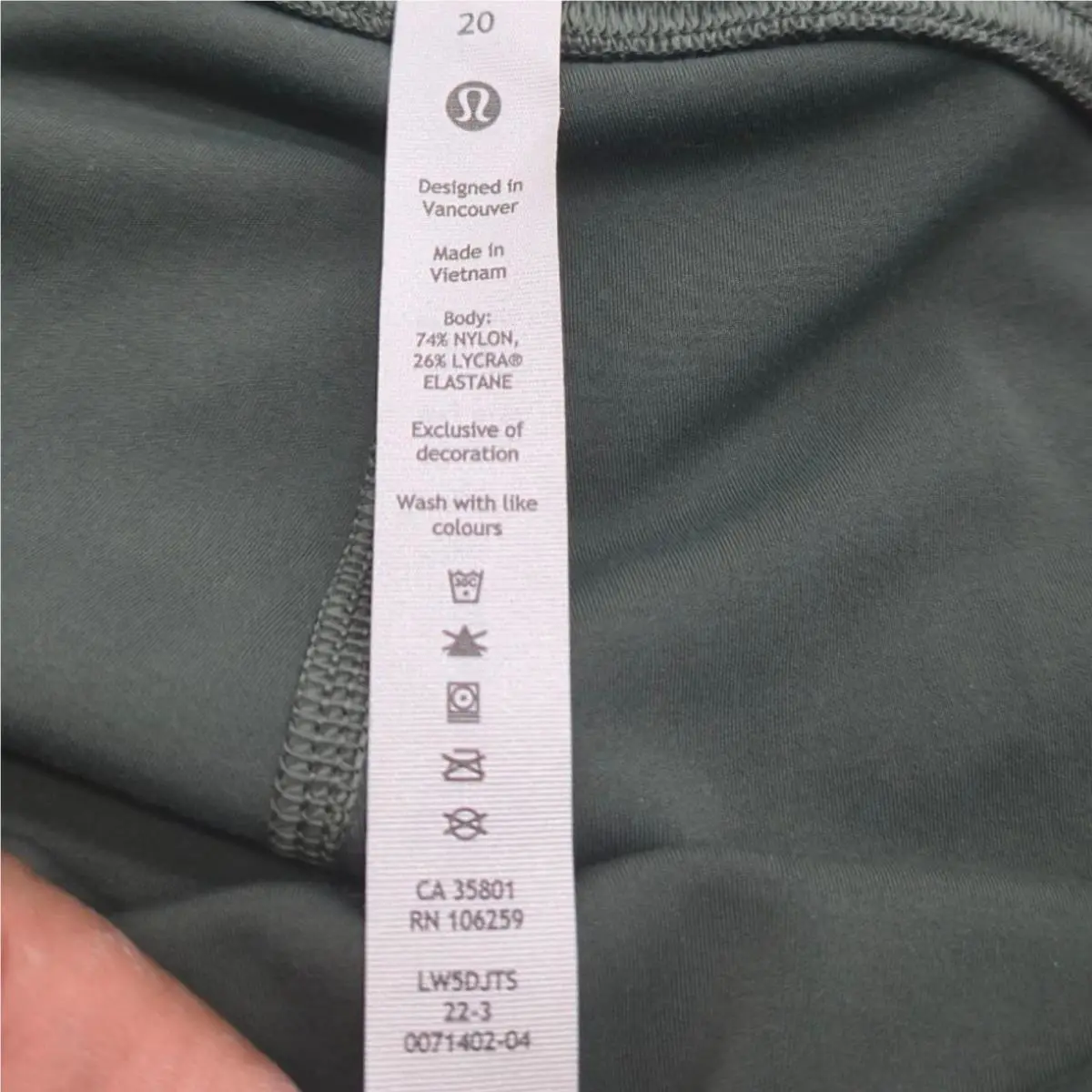 Lululemon clothing - SKSR 6