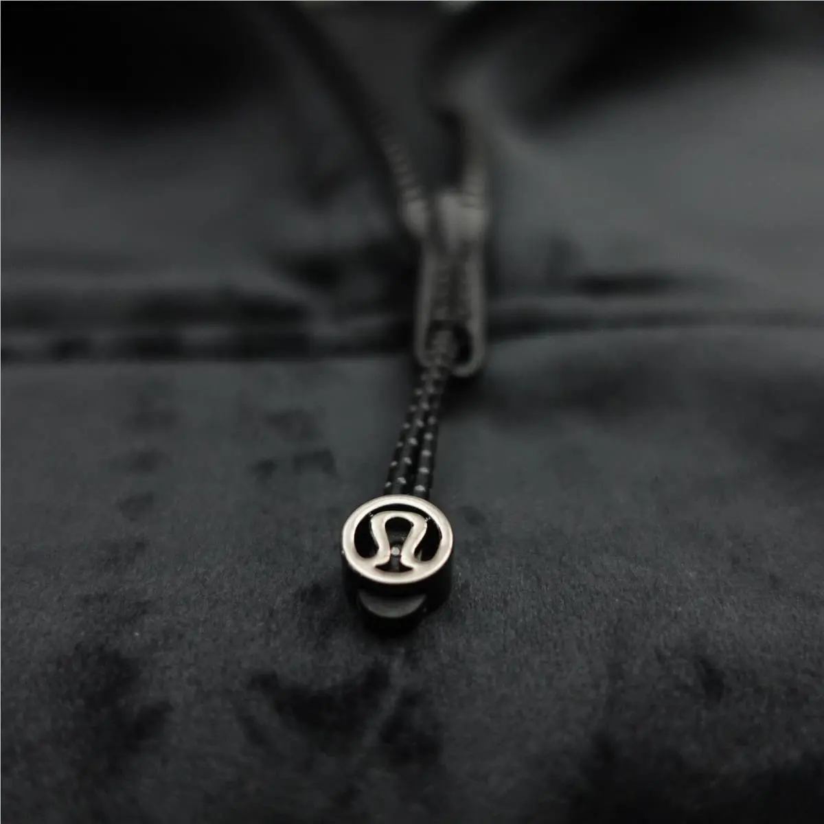 Lululemon clothing - Black 4