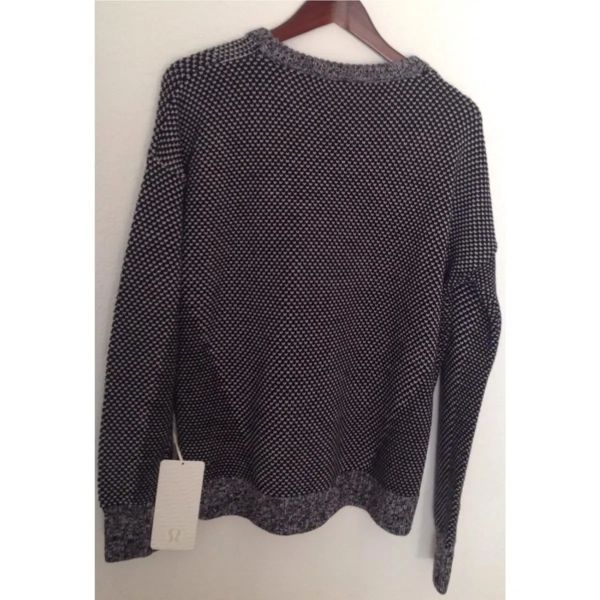 Lululemon clothing - Black/Gray 3