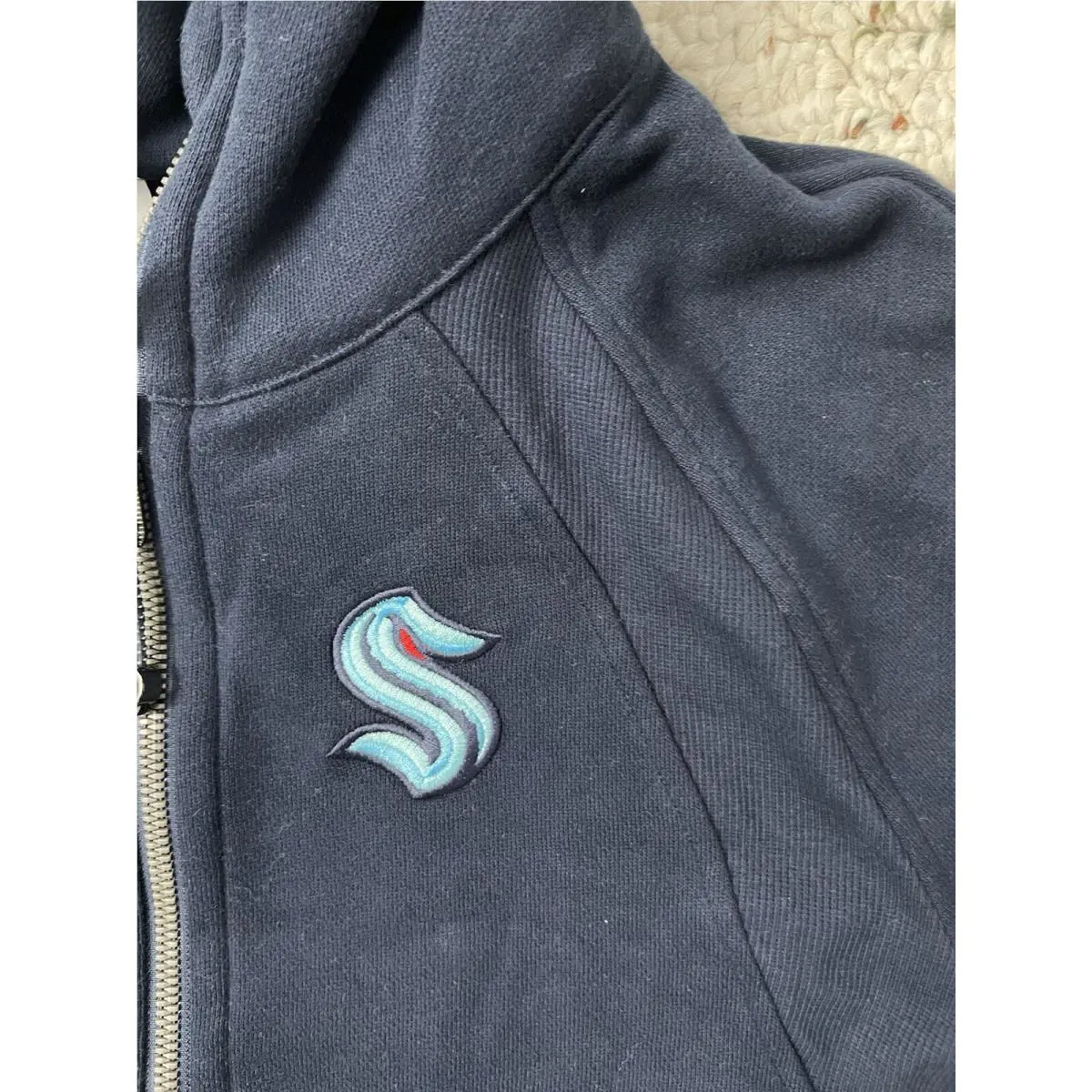Lululemon clothing - Blue 1
