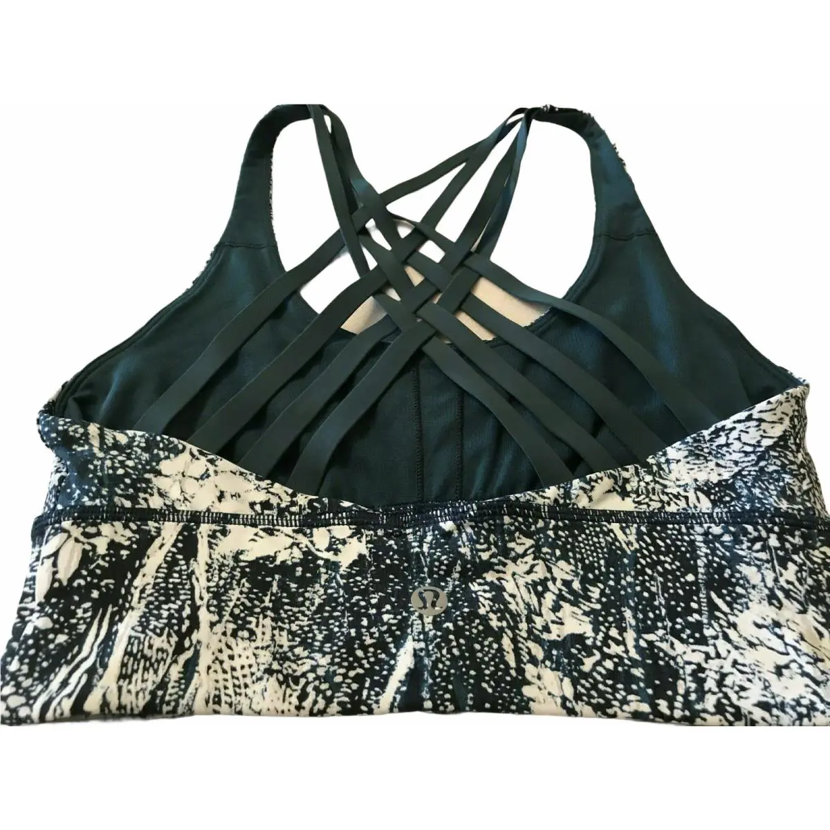 Lululemon clothing - Lululemon Free to be Moved - Green 0