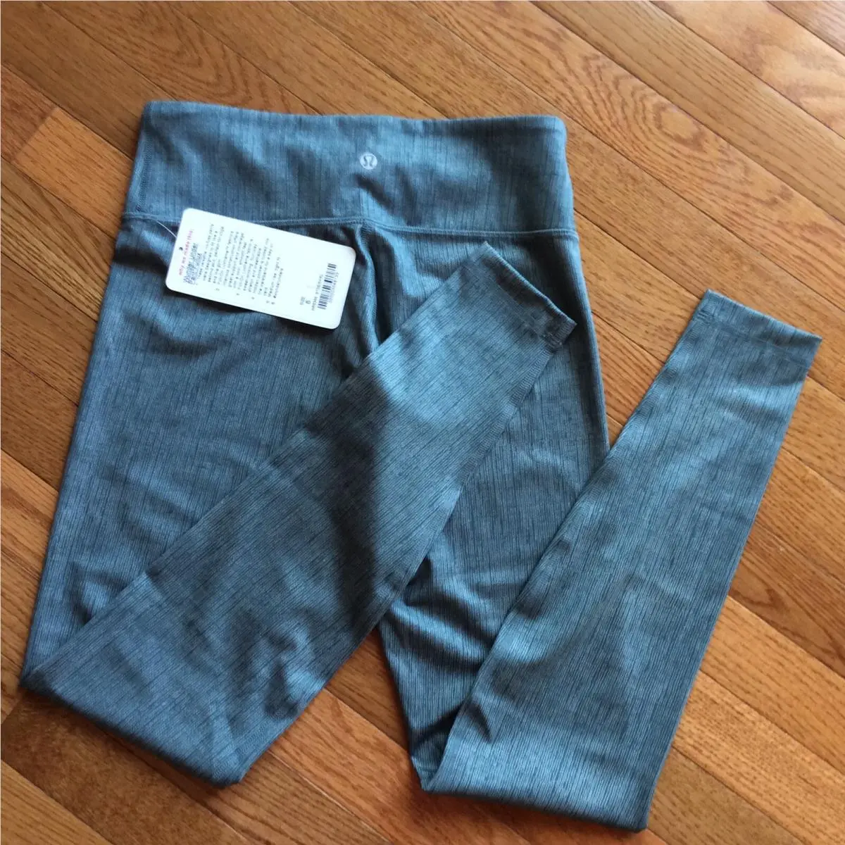 Lululemon clothing - Burlap Texture Deep Shore Earl Grey / Earl Grey 1