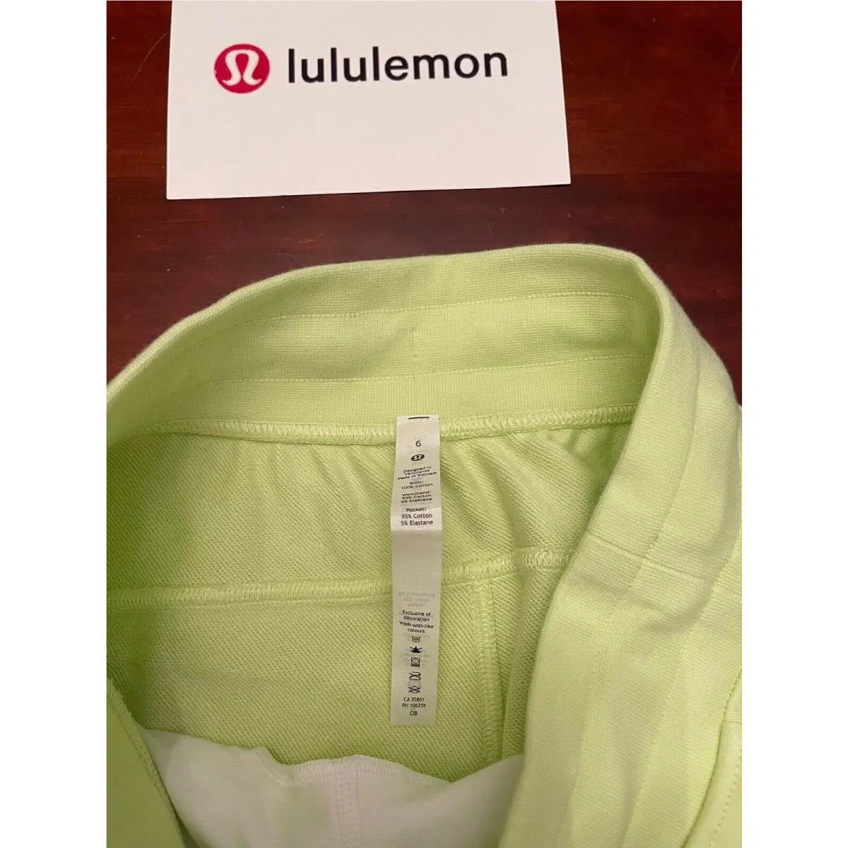 Lululemon clothing - CRISP Green CPGN 1