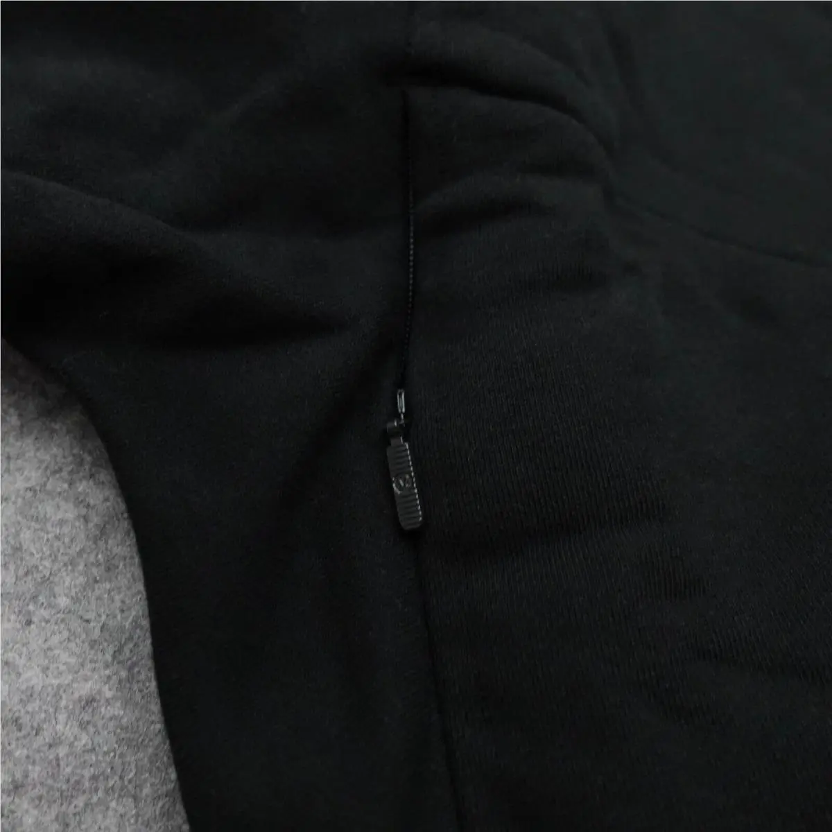 Lululemon clothing - Black 2