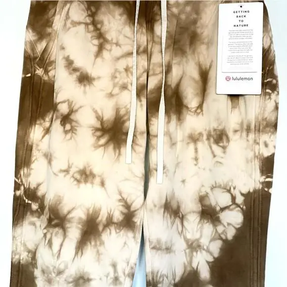 Lululemon clothing - Earth Dye Sand 1
