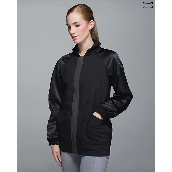 Lululemon clothing - Black (UPC: 098096473976) 2