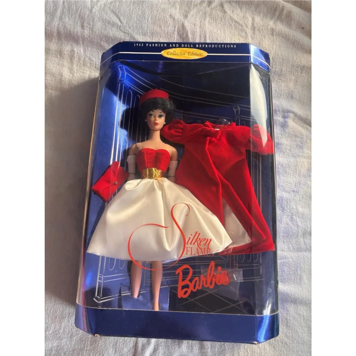 1997 Silken Flame Barbie - Collector Edition 1962 Reproduction Retro Black Hair