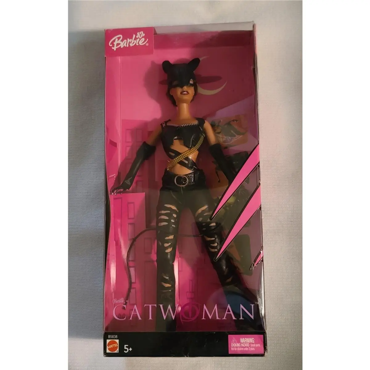 2004 Catwoman Barbie Doll Halle Berry DC Movie B5838 Mattel