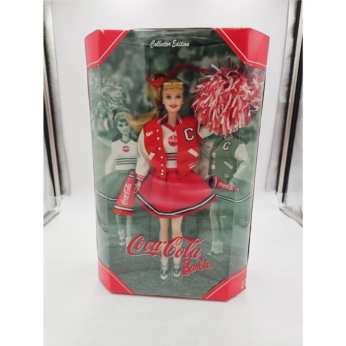 Mattel Barbie Coca-cola Cbeerleader Barbie 2000. ID 28376