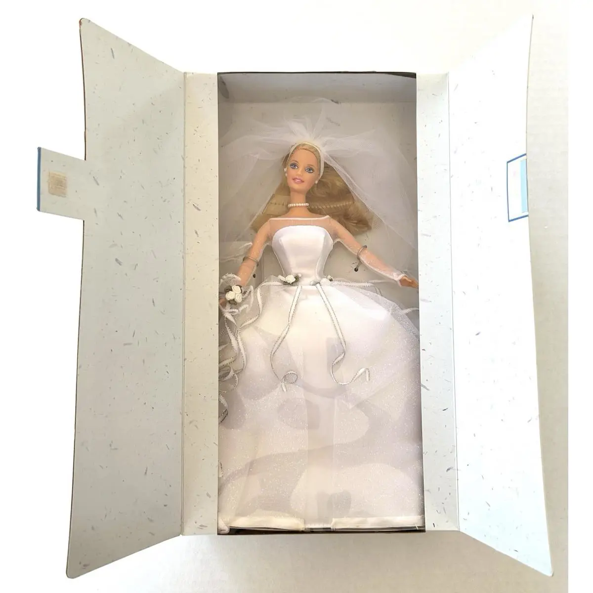 Barbie Doll Blushing Bride Vintage 1999 Mattel 26074 Wedding Dress