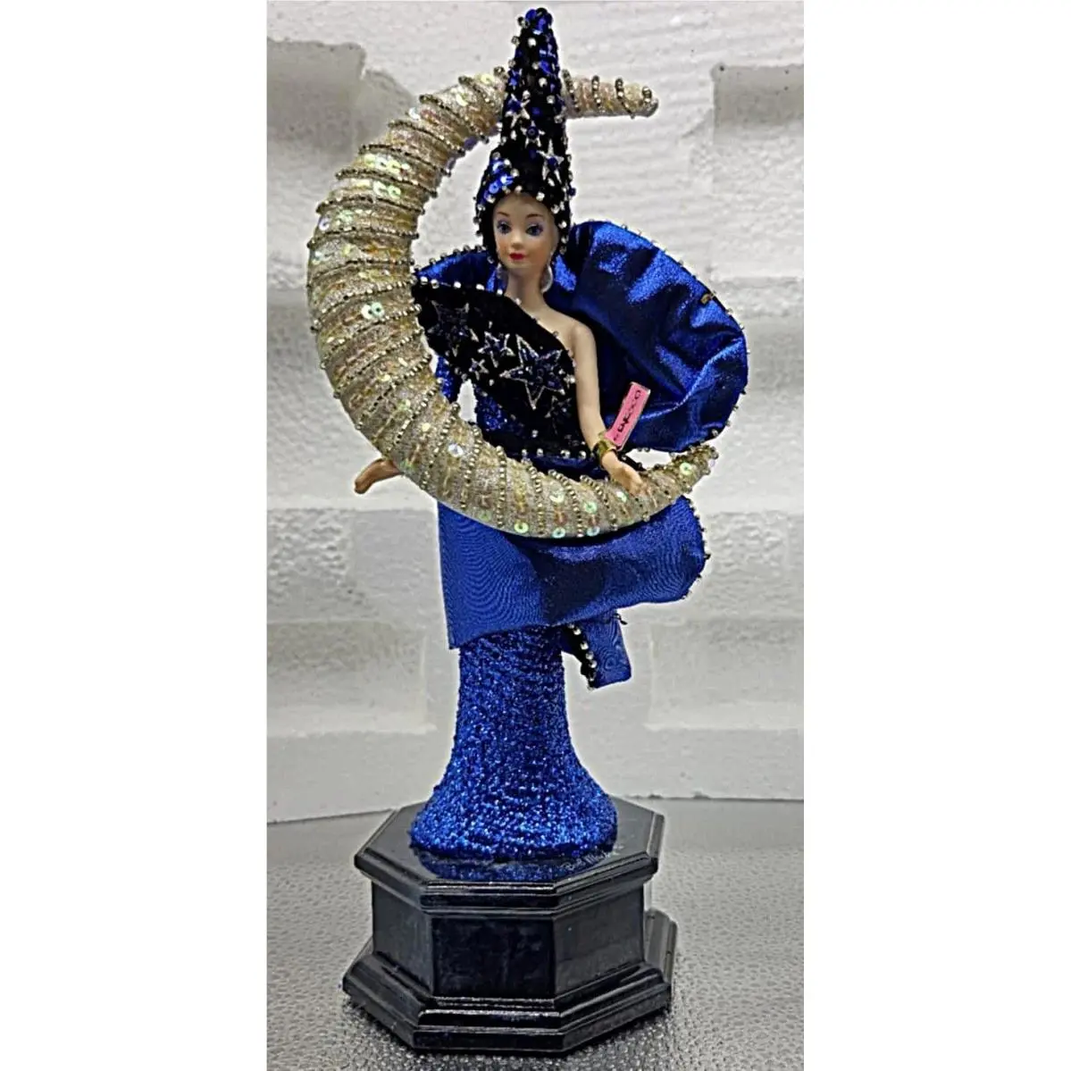 1996 Barbie Moon Goddess Musical Figurine Fly Me To The Moon 265489 Doll