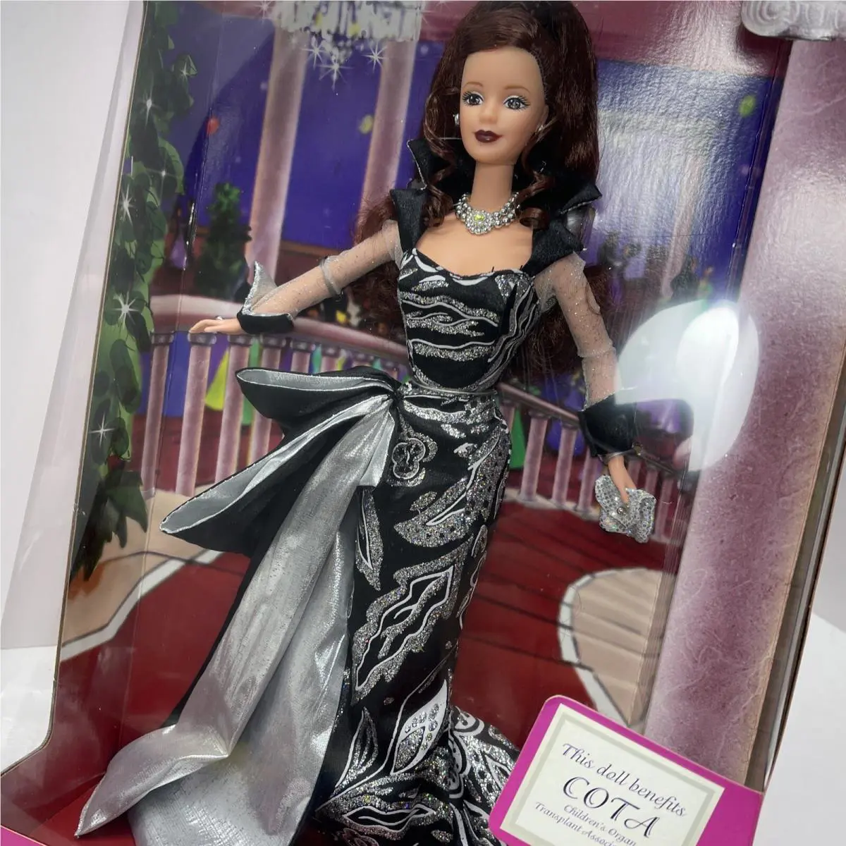 Charity Ball Barbie Children`s Charity Collection 18979 Mattel Vintage 1997