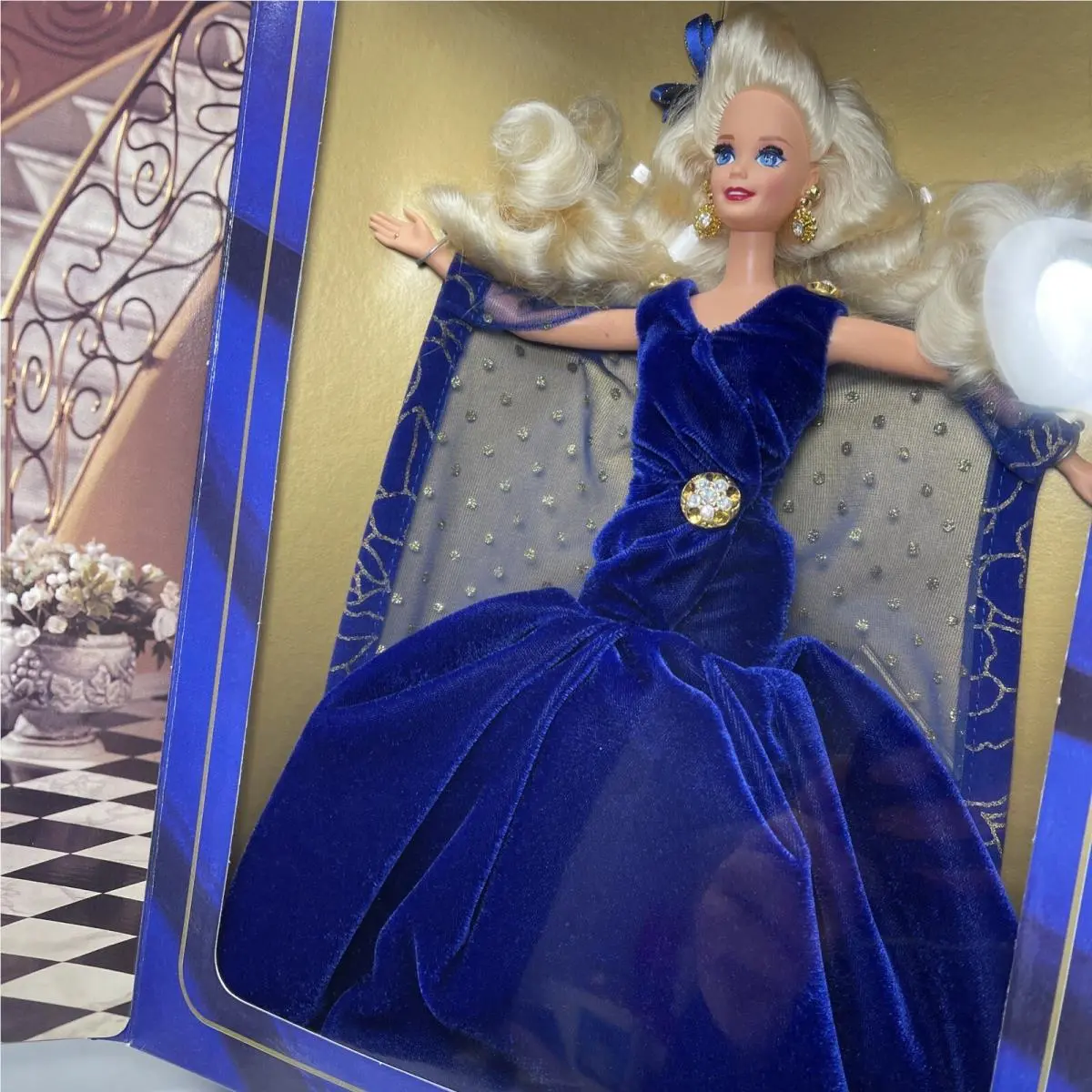 1995 Sapphire Dream Barbie Society Style Collection 13255 Mattel Vintage