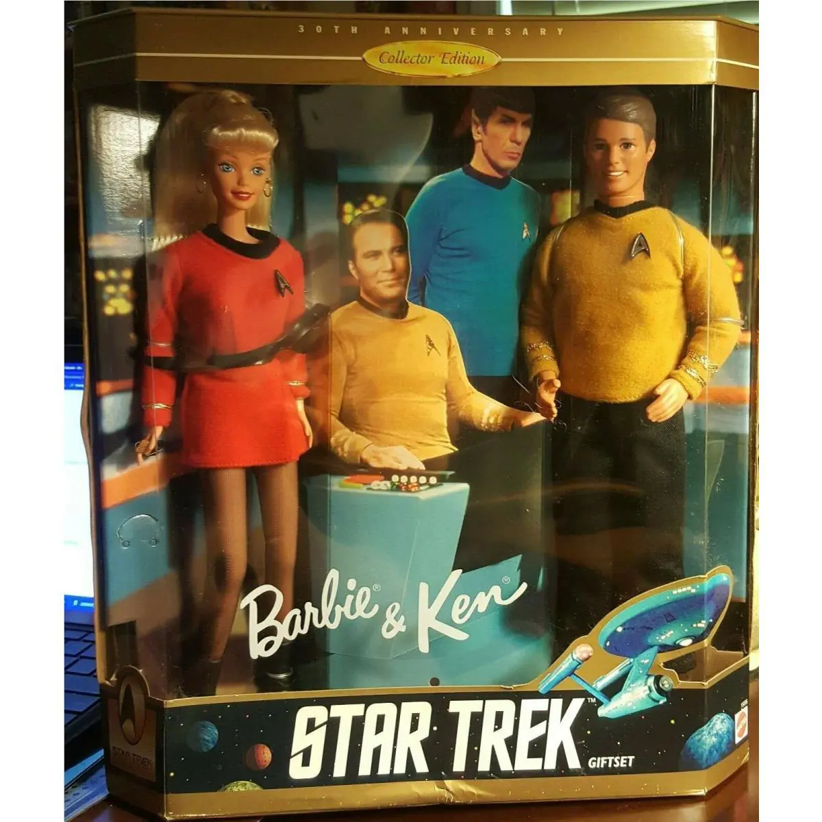 Beam ME UP Collector Edition 1996 Barbie and Ken Star Trek Set