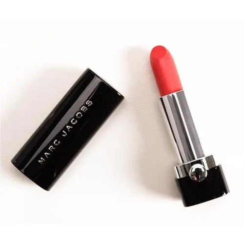 Marc Jacobs beauty - CREME / FROST LIPSTICK - CREME FROST LIPSTICK - 234 CORE CORA (Creme)