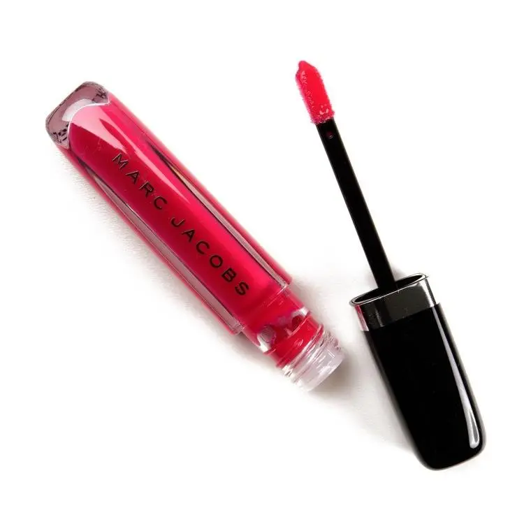 : Enamored Hi-shine Lip Gloss. Colors Added Now $18-$110 332 HOT HOT HOT (BOX END DAMAGE) by Marc Jacobs