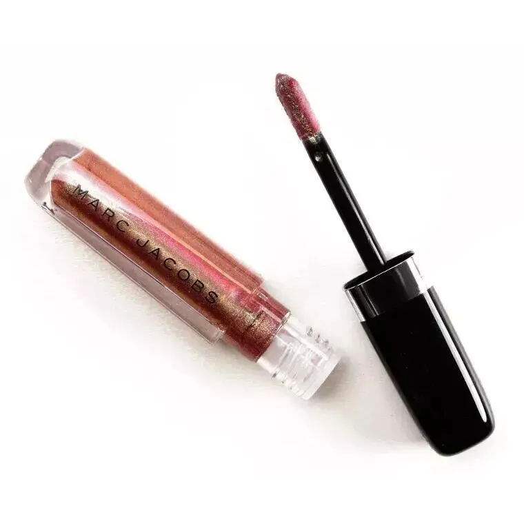 : Enamored Hi-shine Lip Gloss. Colors Added Now $18-$110 362 CH-CH-CHANGES (BOX END DAMAGE) by Marc Jacobs