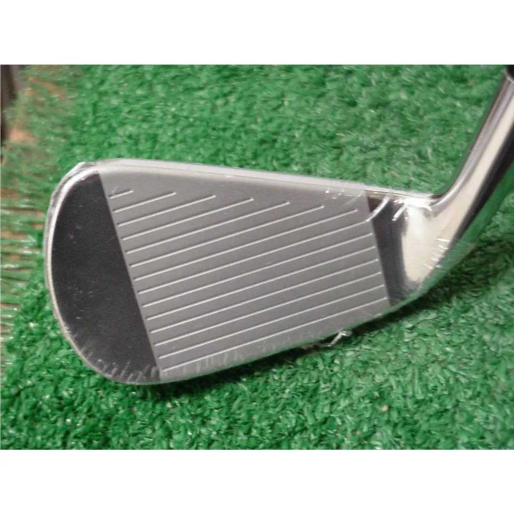 TaylorMade  - cb - Gold 1