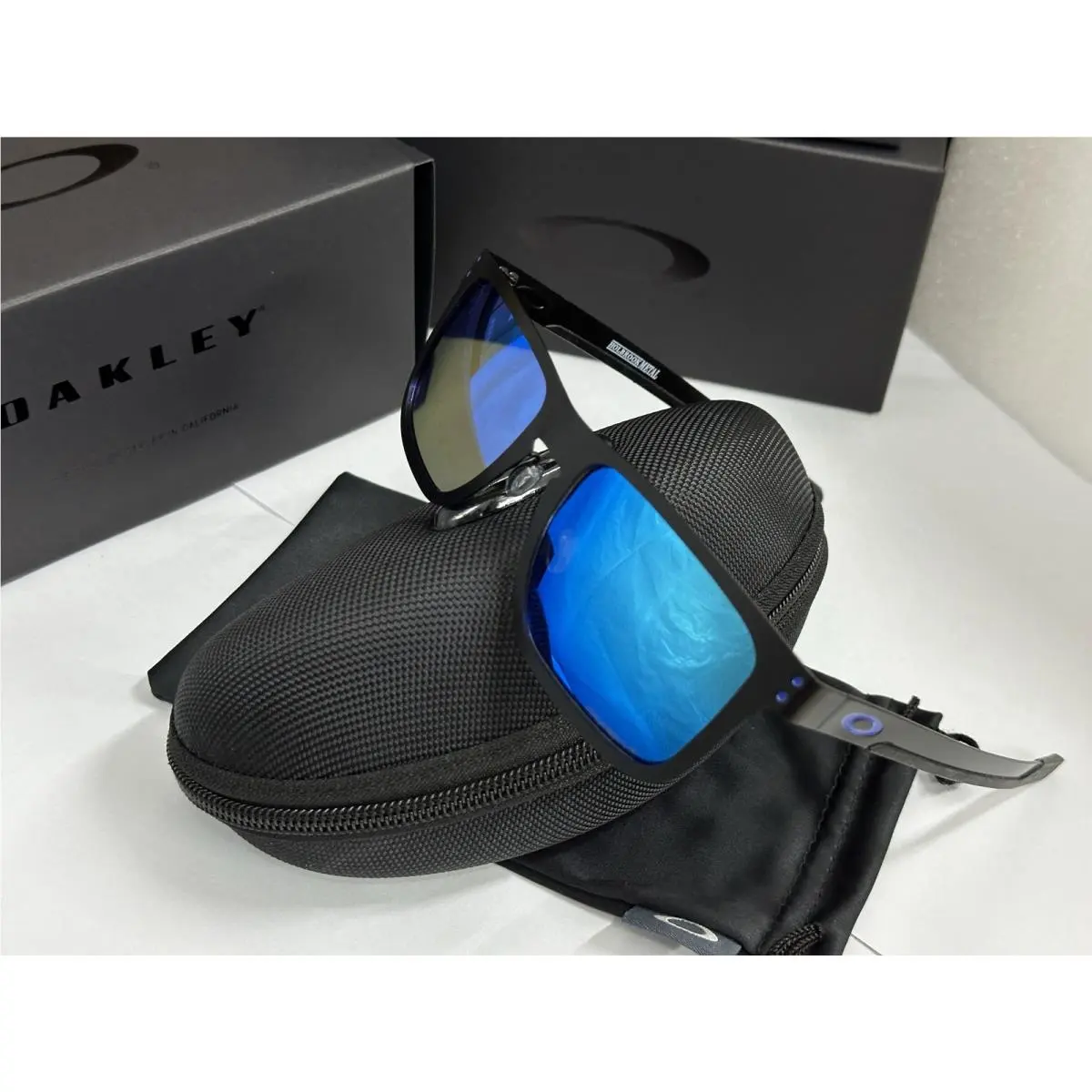 Oakley Holbrook Metal Black Matte /red Prizm Polarized Sunglasses OO4123 55mm
